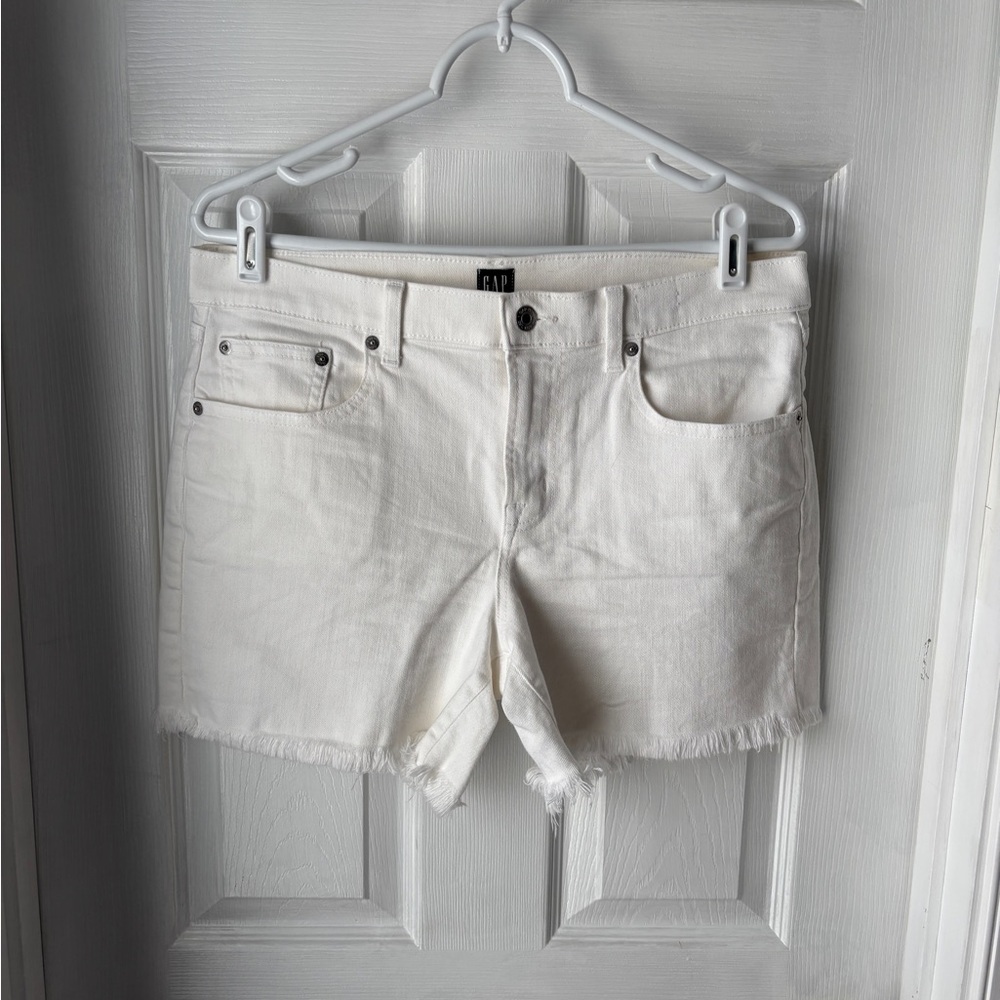 GAP White Frayed Hem Denim Cutoff Shorts